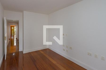 Apartamento à venda com 189m², 4 quartos e 3 vagasSuíte 2