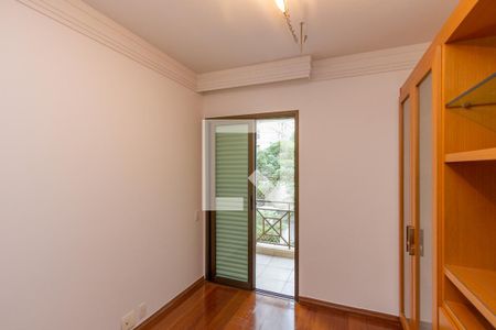 Apartamento à venda com 189m², 4 quartos e 3 vagasQuarto 2