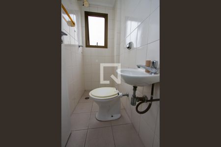 Apartamento à venda com 189m², 4 quartos e 3 vagasBanheiro de Serviço