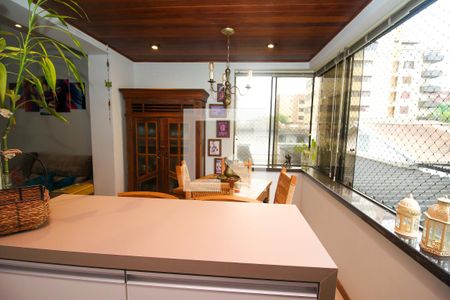 Varanda da Sala de apartamento à venda com 4 quartos, 94m² em Jardim Lindóia, Porto Alegre