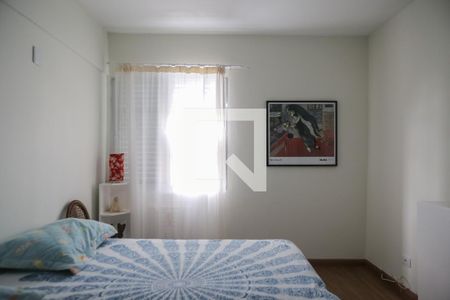 Quarto de apartamento para alugar com 2 quartos, 100m² em Aparecida, Santos