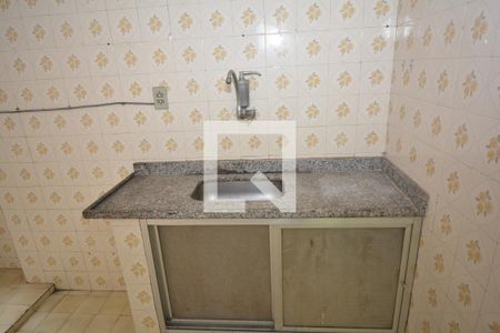 Apartamento para alugar com 65m², 2 quartos e sem vagaCozinha e Área de Serviço