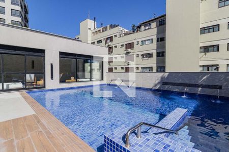 Apartamento à venda com 92m², 2 quartos e 2 vagasÁrea comum - Piscina