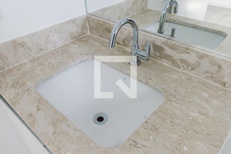 Apartamento para alugar com 96m², 2 quartos e 2 vagas Apartamento para alugar com 96m², 2 quartos e 2 vagasBanheiro da Suíte 1 Pia