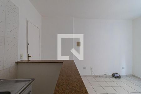 Apartamento para alugar com 34m², 1 quarto e sem vaga Apartamento para alugar com 34m², 1 quarto e sem vagaSala