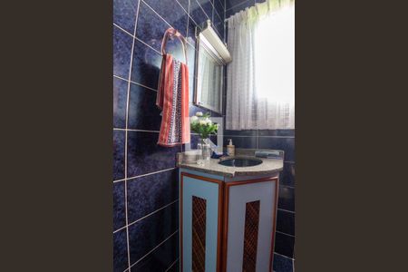 Casa à venda com 320m², 5 quartos e 2 vagasLavabo