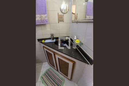 Casa à venda com 320m², 5 quartos e 2 vagasBanheiro da Edícula