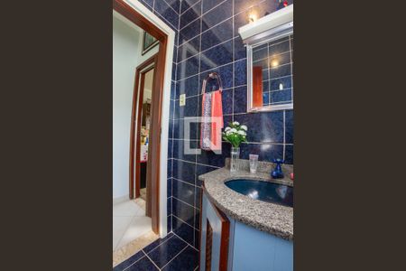 Casa à venda com 320m², 5 quartos e 2 vagasLavabo