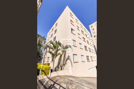 Apartamento à venda com 56m², 2 quartos e 1 vaga Apartamento à venda com 56m², 2 quartos e 1 vagaFachada