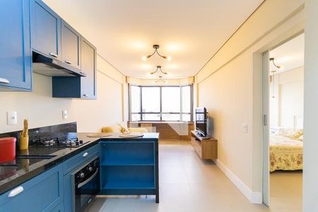 Sala e cozinha de apartamento para alugar com 1 quarto, 45m² em Centro, Campinas