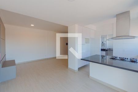 Sala de apartamento à venda com 2 quartos, 75m² em Parque Industrial, Campinas