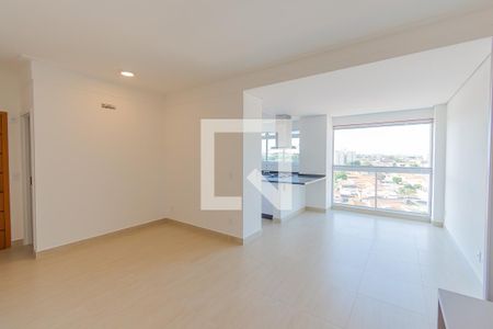 Sala de apartamento à venda com 2 quartos, 75m² em Parque Industrial, Campinas