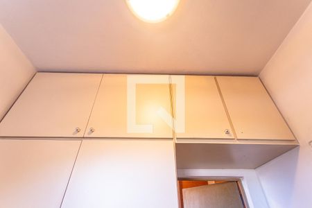 Apartamento à venda com 120m², 2 quartos e 1 vagaArmário do Quarto de Serviço