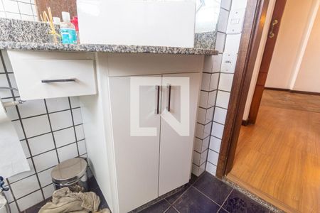 Apartamento à venda com 120m², 2 quartos e 1 vagaArmário do Banheiro Social