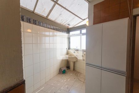 Apartamento à venda com 120m², 2 quartos e 1 vagaÁrea de Serviço