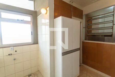 Apartamento à venda com 120m², 2 quartos e 1 vagaÁrea de Serviço