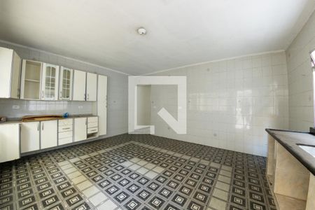 Casa para alugar com 4 quartos, 160m² em Vila Antonieta, São Paulo