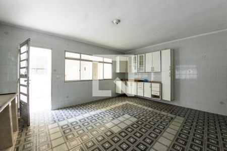 Casa para alugar com 4 quartos, 160m² em Vila Antonieta, São Paulo