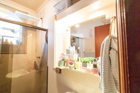 Casa à venda com 230m², 4 quartos e 2 vagas Casa à venda com 230m², 4 quartos e 2 vagasBanheiro Corredor