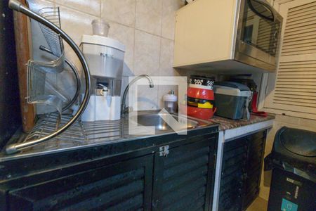 Casa à venda com 230m², 4 quartos e 2 vagas Casa à venda com 230m², 4 quartos e 2 vagasChurrasqueira