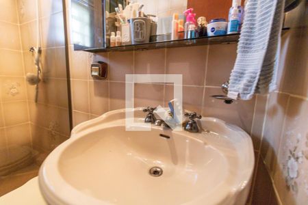 Casa à venda com 230m², 4 quartos e 2 vagas Casa à venda com 230m², 4 quartos e 2 vagasBanheiro da Suíte