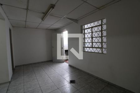 Casa à venda com 128m², 3 quartos e 2 vagasCopa