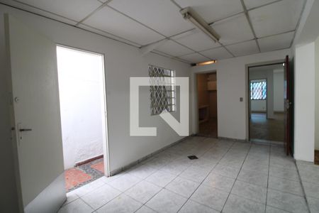 Casa à venda com 128m², 3 quartos e 2 vagasCopa