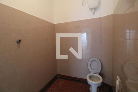 Casa à venda com 128m², 3 quartos e 2 vagasBanheiro 1