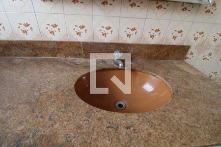 Casa à venda com 128m², 3 quartos e 2 vagasPia banheiro 2