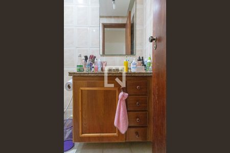 Apartamento à venda com 122m², 3 quartos e 2 vagas Apartamento à venda com 122m², 3 quartos e 2 vagasBanheiro social