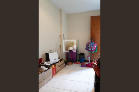 Apartamento à venda com 122m², 3 quartos e 2 vagas Apartamento à venda com 122m², 3 quartos e 2 vagasQuarto de serviço