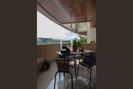 Apartamento à venda com 122m², 3 quartos e 2 vagas Apartamento à venda com 122m², 3 quartos e 2 vagasVaranda