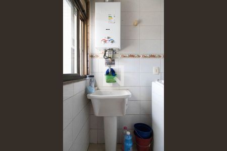 Apartamento à venda com 122m², 3 quartos e 2 vagas Apartamento à venda com 122m², 3 quartos e 2 vagasÁrea de serviço