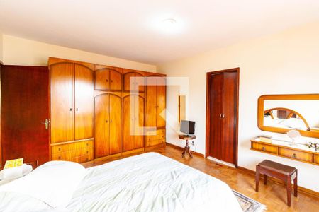 Casa à venda com 312m², 4 quartos e 4 vagas Casa à venda com 312m², 4 quartos e 4 vagasSuíte 2