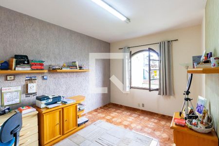 Casa à venda com 312m², 4 quartos e 4 vagas Casa à venda com 312m², 4 quartos e 4 vagasQuarto 4