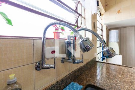 Casa à venda com 312m², 4 quartos e 4 vagas Casa à venda com 312m², 4 quartos e 4 vagasCozinha - Torneira