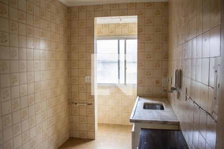 Cozinha de apartamento para alugar com 1 quarto, 45m² em Vila Guarani (z Sul), São Paulo