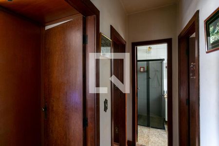 Corredor de apartamento à venda com 3 quartos, 75m² em Sagrada Família, Belo Horizonte