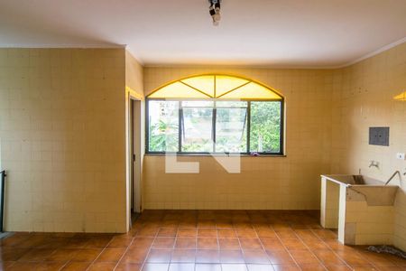 Casa à venda com 376m², 3 quartos e 3 vagasÁrea de Serviço