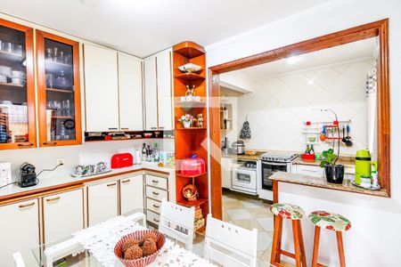 Casa para alugar com 180m², 3 quartos e 2 vagasCozinha