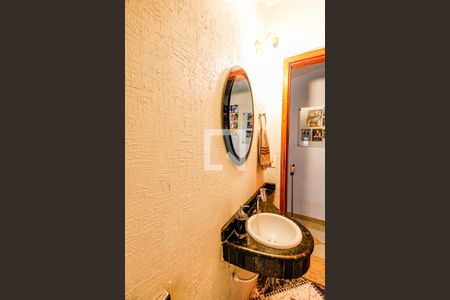 Lavabo de casa para alugar com 3 quartos, 180m² em Jardim Casablanca, São Paulo