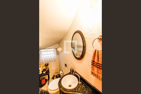 Lavabo de casa para alugar com 3 quartos, 180m² em Jardim Casablanca, São Paulo