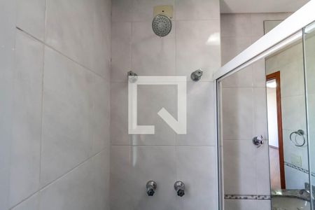 Apartamento à venda com 82m², 3 quartos e 2 vagasBanheiro social