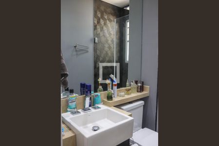 Apartamento à venda com 155m², 2 quartos e 1 vagaBanheiro da Suíte Master