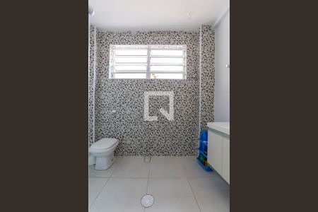 Apartamento à venda com 145m², 3 quartos e sem vagaBanheiro