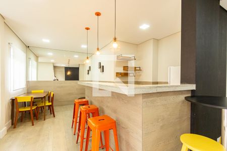 Apartamento para alugar com 40m², 2 quartos e 1 vaga Apartamento para alugar com 40m², 2 quartos e 1 vagaÁrea comum - Salão de festas gourmet