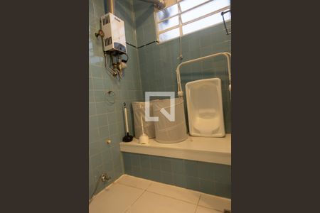 Casa à venda com 550m², 4 quartos e 4 vagasBanheiro Social 2