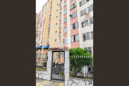 Apartamento para alugar com 45m², 2 quartos e 1 vaga Apartamento para alugar com 45m², 2 quartos e 1 vagaFachada