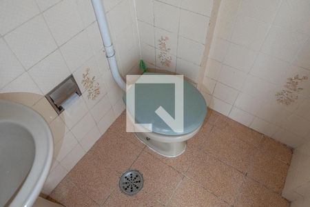 Apartamento para alugar com 45m², 2 quartos e 1 vaga Apartamento para alugar com 45m², 2 quartos e 1 vagaBanheiro