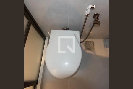 Casa para alugar com 372m², 5 quartos e 2 vagasBanheiro Social